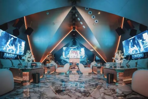 太原PARTY K包厢实景图片