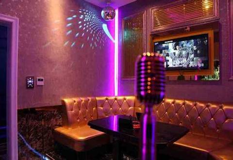三亚夜总会招聘演员,三亚夜店招募,在海滨夜场绽放独特光芒