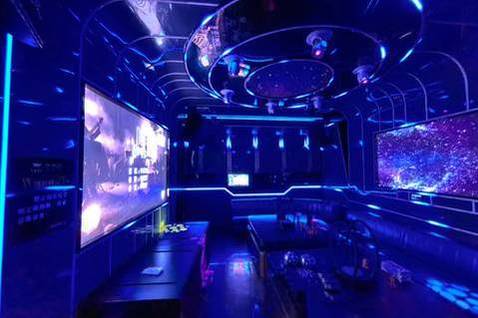 毕节PLAYHOUSE夜店招聘兼职酒水促销员,本地夜场兴高薪岗位大量需