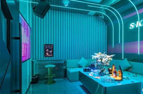 义乌APARTY KTV招聘模特礼宾员,深耕于职业铸就非凡之传奇