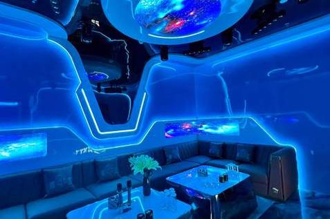 成都酒店商务KTV招聘模特、礼仪接待，可兼职，日结诚信超赚，速来应聘