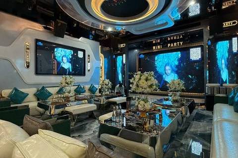 济南夜场KTV服务专员招聘中，泉城夜色伴你逐梦前行