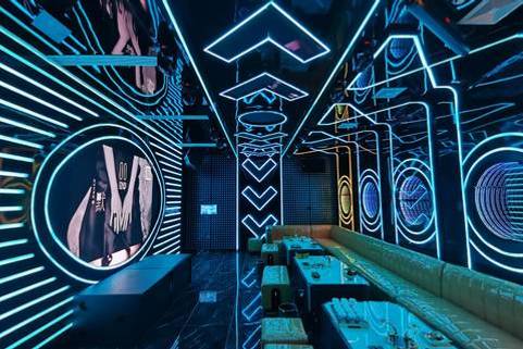 天津YOLO商务夜场模特礼仪招聘,商务素场急招酒水促销员