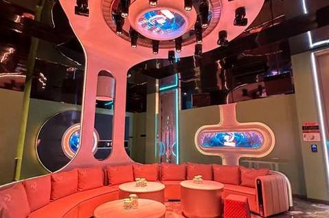 聊城KTV招聘气质模特高薪住宿专车接机诚聘英才