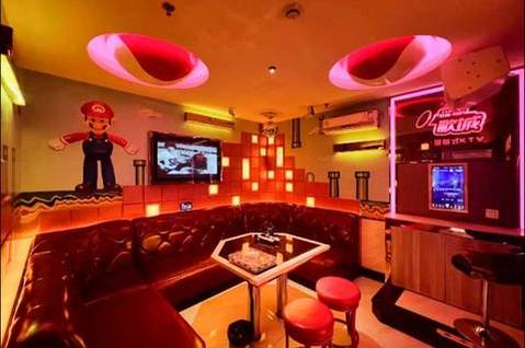 天津九号KTV(天津)招优雅礼仪模特,共筑城市夜生活绚烂图景