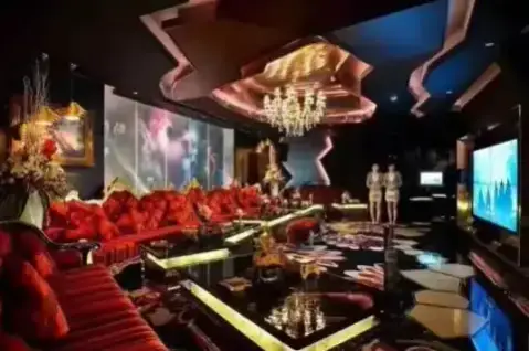 杭州曼哈顿KTV寻服务精英同创,绽放夜场舞台光彩