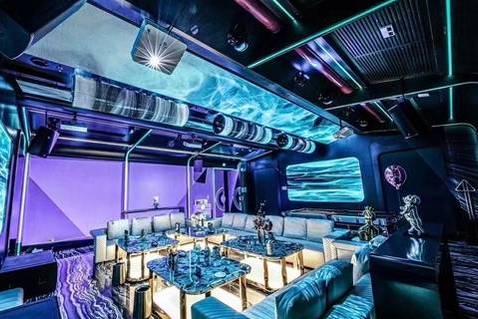 上海夜总会招聘女营销精英,提供住宿解烦忧,即日上岗轻松