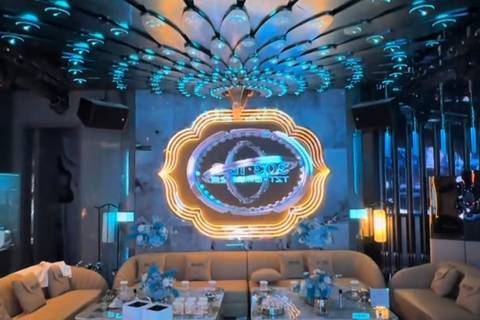 南阳潮流商务KTV招募酒水礼仪 日结工资高 包吃住晋升空间超大前景好