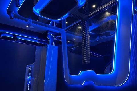 重庆夜店服务员诚聘做事积极热情待遇从优福利好