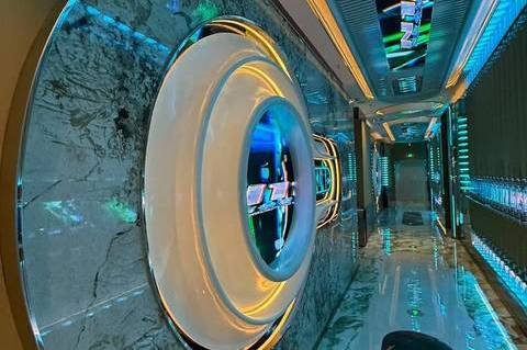 贵阳夜场新店急聘公主，模特员，酒水促销同步招聘，待遇优厚等你来