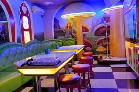 乌鲁木齐商务夜总会急招,便装上班日结薪,工作顺心稳