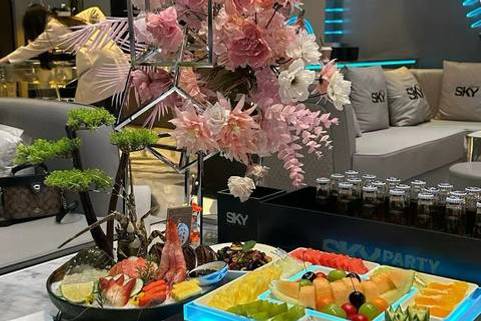 厦门好莱坞KTV招聘礼仪高薪舞台已搭好绽放青春趁现在